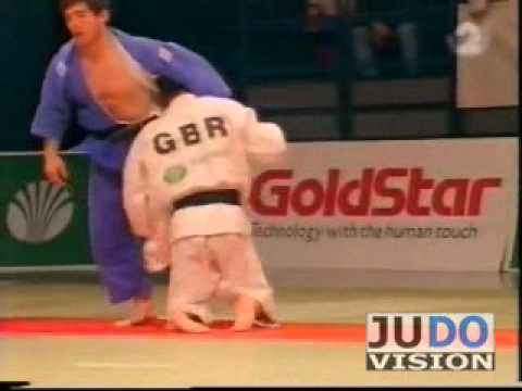 JUDO 1995 European Championships: Giorgi Vazagashvili (GEO) - Nigel Donohue (GBR)