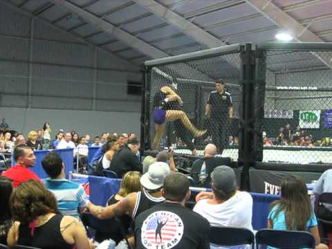 Kershel Claussen vs. Summer Bradshaw Round 1 07/2012