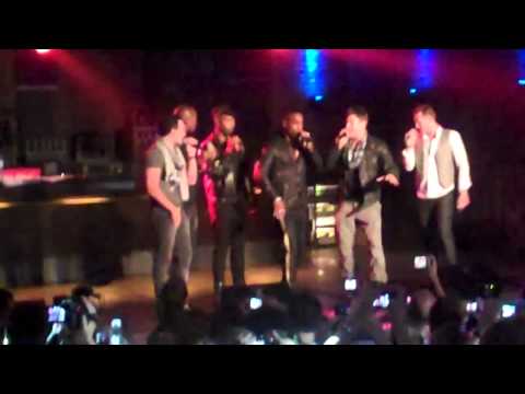 ESCKAZ live in Dusseldorf Blue sings acapella live at Israeli party 9th May