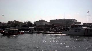 preview picture of video 'Rescue of 6 at Atlantic Beach reef boat Capsizing.mp4'