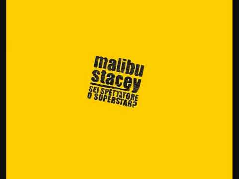 Malibu Stacey - Un'astronave blu