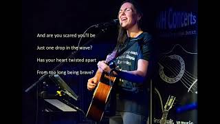 Thea Gilmore - Rise - lyrics/stills - live at Alstonefield 2 Oct 2021