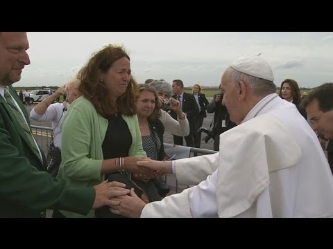 El Papa vuelve a romper protocolo en Filadelfia