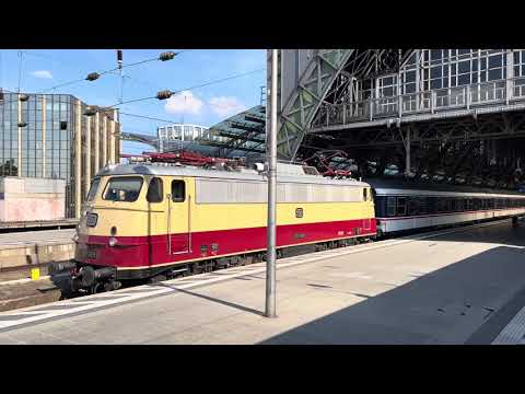 TRI Train Rental GmbH - E10 1309 mit Sonderzug in Köln Hbf