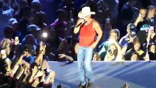 Kenny Chesney - Live - No Shoes, No Shirt, No Problem