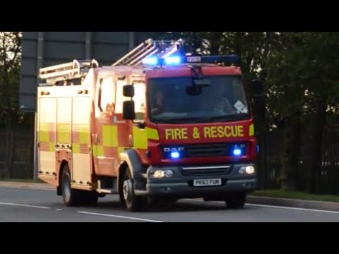 Lancashire Fire & Rescue Service - Chorley Rescue Pump Responding