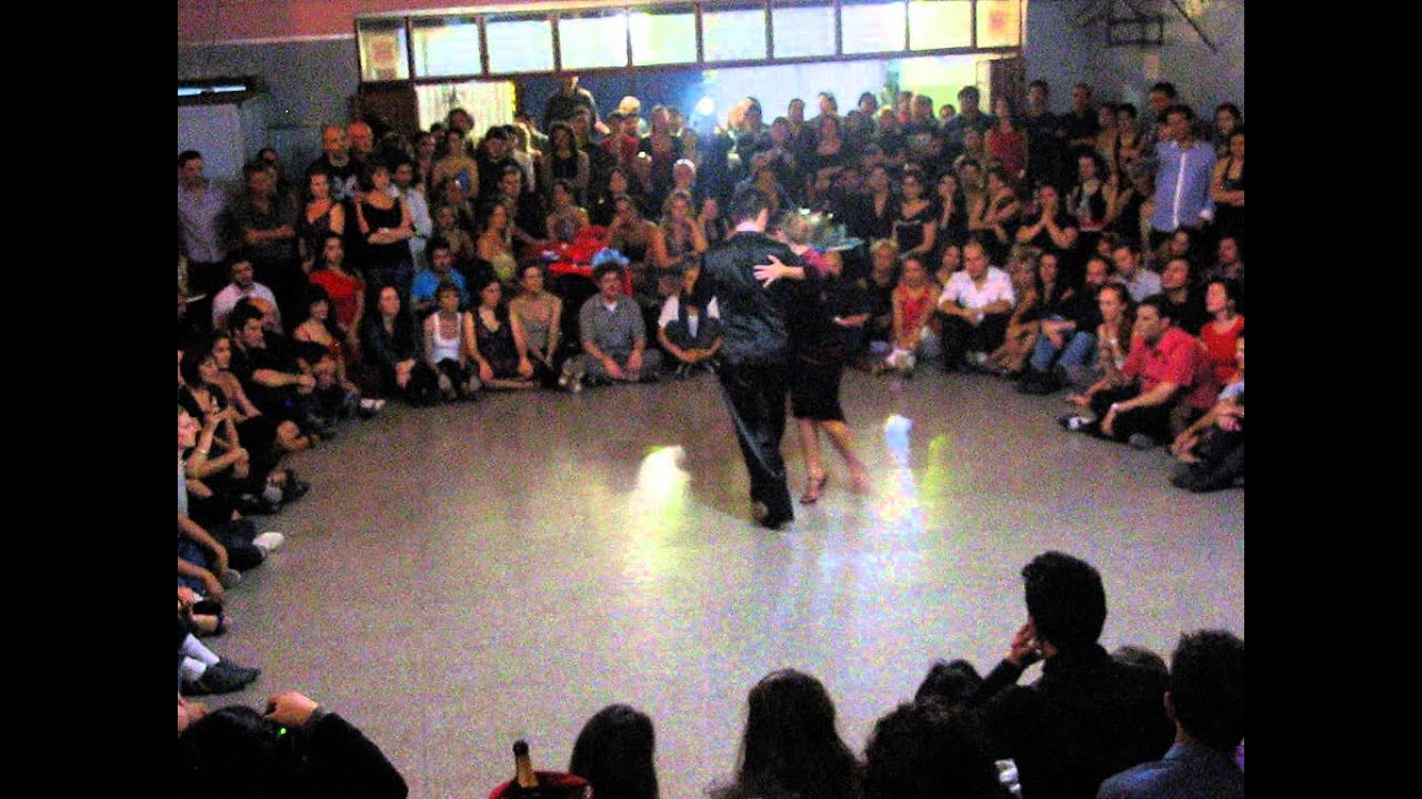 JAVIER RODRIGUEZ y NOELIA BARSI en Viva La Pepa Milonga (3/4)