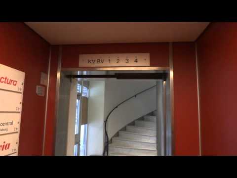 old KONE Traction elevators @ Drottninggatan 6, Gävle, Sweden.