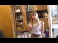 Поёт моя подруга Вика и я прикол 