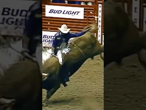 Gilbert Carrillo vs Bad Bubba (88 pts) #shorts #cowboys #rodeo #viralvideo #agro