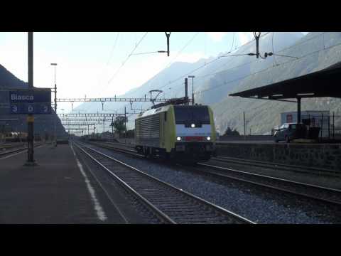 Bahnverkehr am Gotthard - "NordCargo ES64F4 - 093"