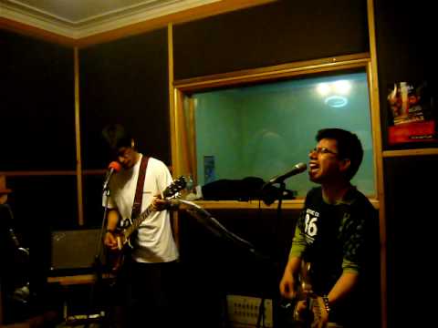 Travis Tied to the 90's - Cover La Banda Invisible