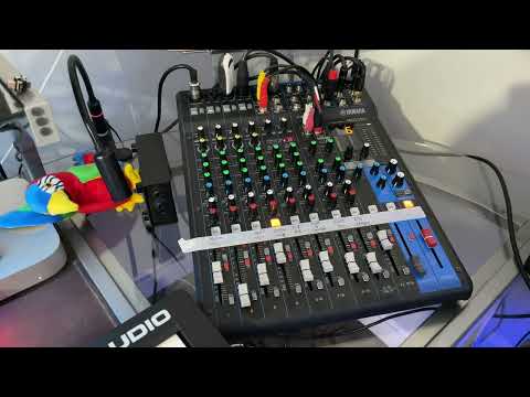 Yamaha MG12XU Analog Mixer