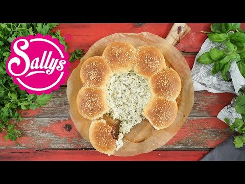 Pizzablume mit genialem Käsedip / Partyfood / Sallys Welt