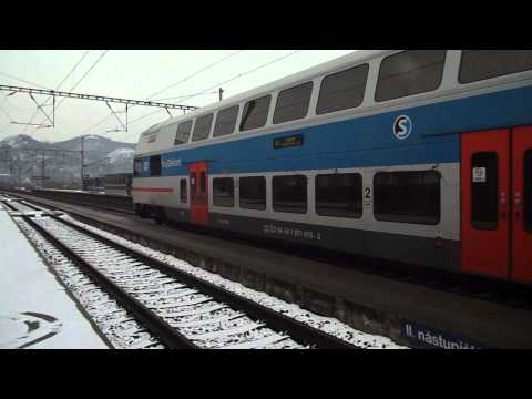 Odjezd vlaku Os 6909 (ČD 471.015) - Prackovice nad Labem, 28. 3. 2013