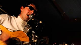 Juan Wauters - All tall mall will fall