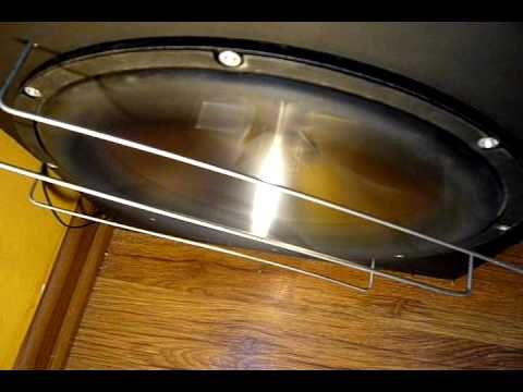 Test Music Clarion 12" bassreflex - Money Man