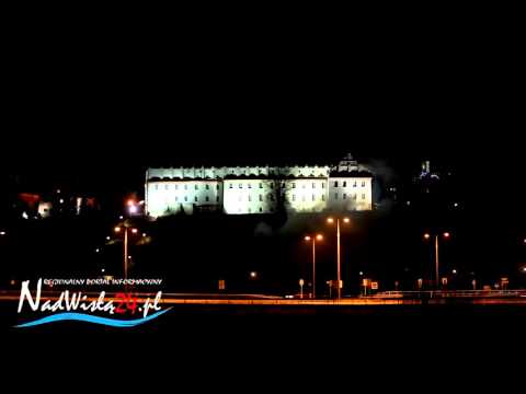 Kibice Wisły Sandomierz odpalili 90. rac na 90. lecie klubu. 20.12.2015