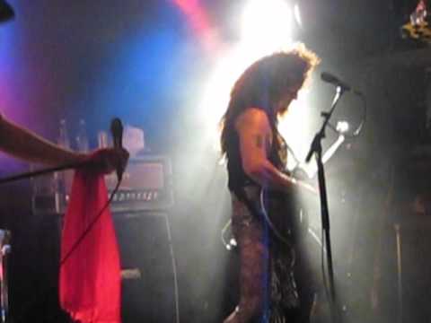 Hysteria feat Kimmo Härmä/Gimme all your love tonight