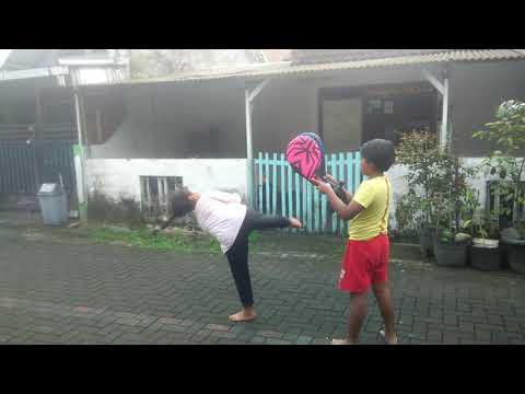 CARA TENDANGAN BERPUTAR - CARA LATIHAN TENDANGAN TORNADO DASAR Bersama Azam