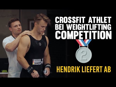 CROSSFIT athlete at WEIGHTLIFTING Competition - Hendrik performs great!
