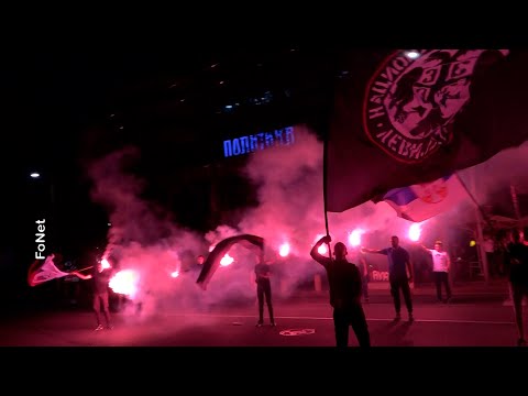 Bakljada posle osnivačke Skupštine beogradskog odbora organizacije Prava Srbija i Levijatan