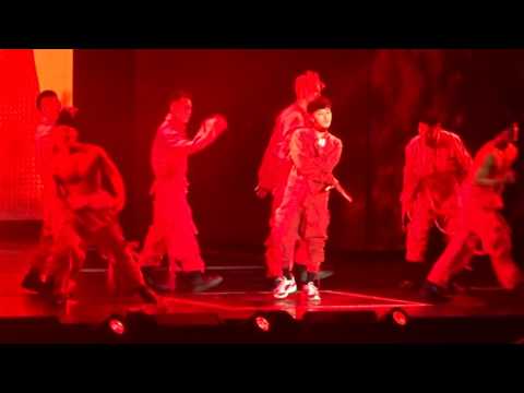 미치GO ... One of a kind --- G-DRAGON 2017 WORLD TOUR ACT III, M.O.T.T.E IN MACAO