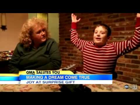 LEGO Comes Through Big for Young Boy, Delivers Discontinued Emerald Night Train Se