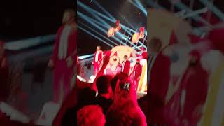 Calogero par les enfoires 2018 je joue de la musique