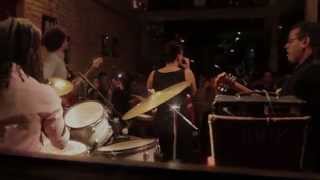 ANDREA MARQUEE E O PRINCÍPIO