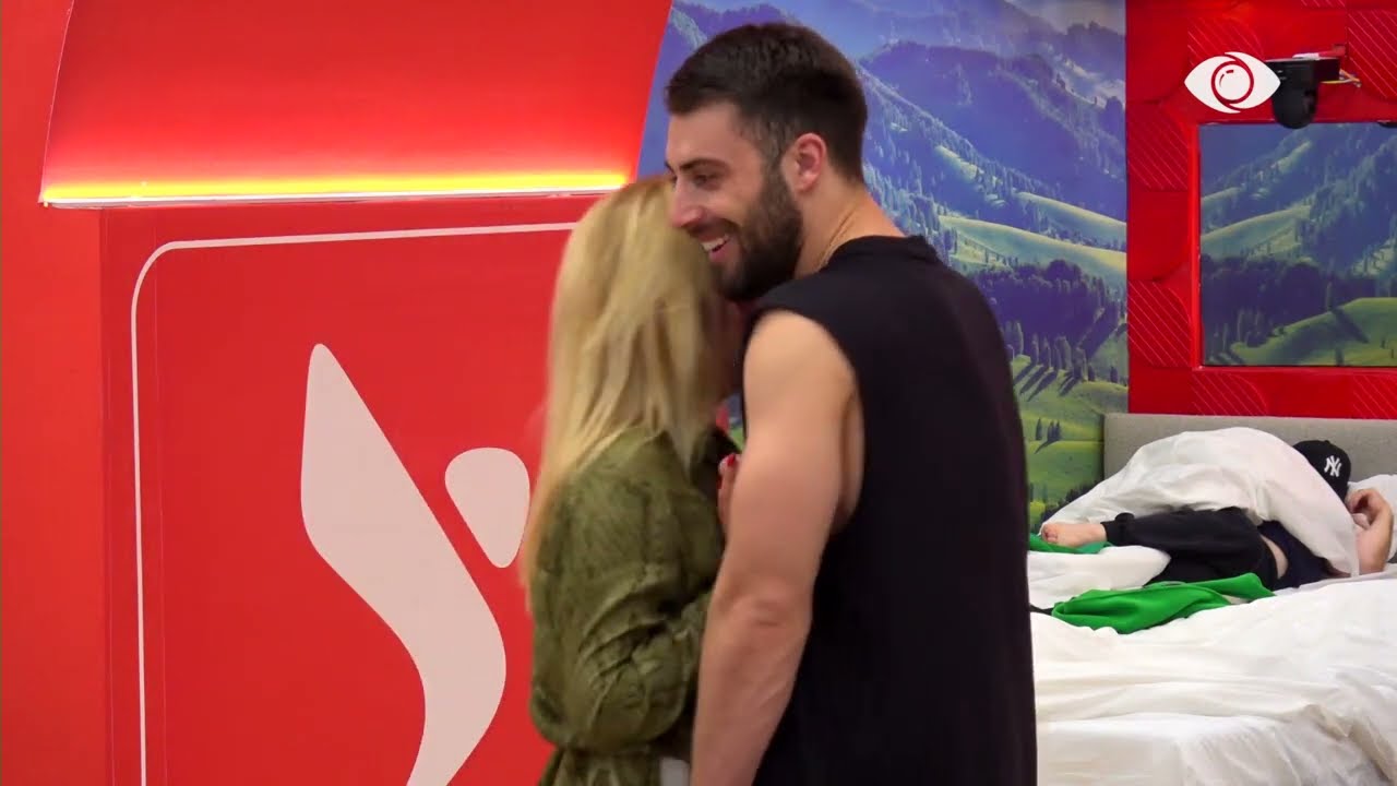 Ilnisa dhe Meritoni përqafohen/Dea: Më falni se po ju ndërpres…