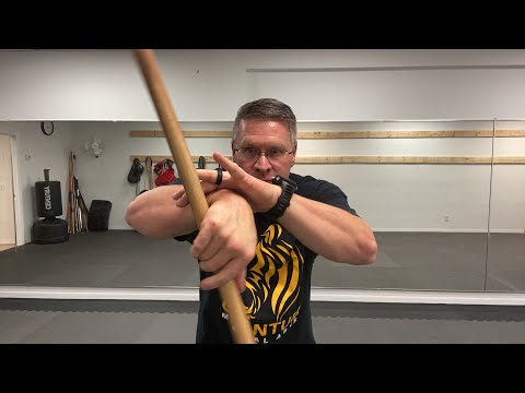 Fundamentals of The Martial Arts: Learn Staff Spinning For Beginners