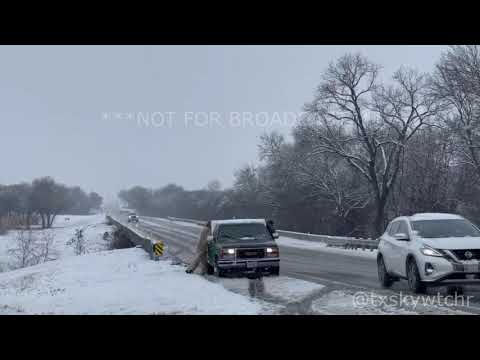 01-10-2021  Hamilton - Waco, TX  -  Snow Hazardous Travel, Slide Offs, and Activities (B-Roll)