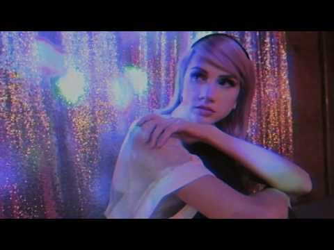 Lonely When I'm Not Alone - Chapter 2: Bored