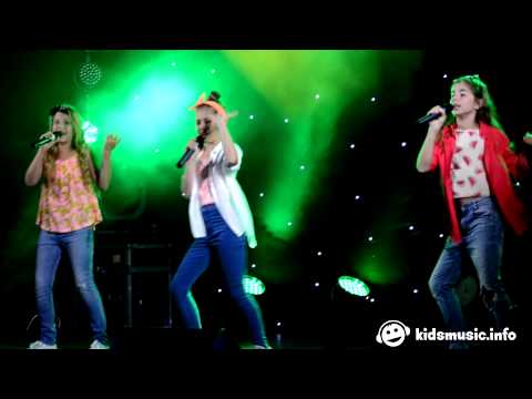 Трио Smile - Umbrella (Paradise Holiday 2015)