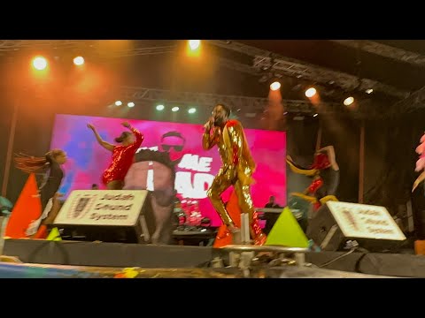 Mr. Gold’n Groovy Soca Monarch Performance - In Me Head