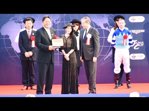 2017.11.26ジャパンカップJC(G1)③表彰式①大魔神佐々木＆りょう＆ボウマン＠東京競馬場