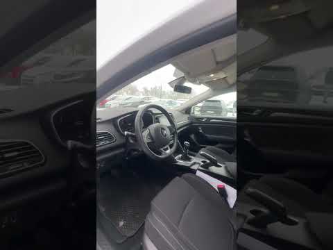 фото renault megane iv рестайлинг 0