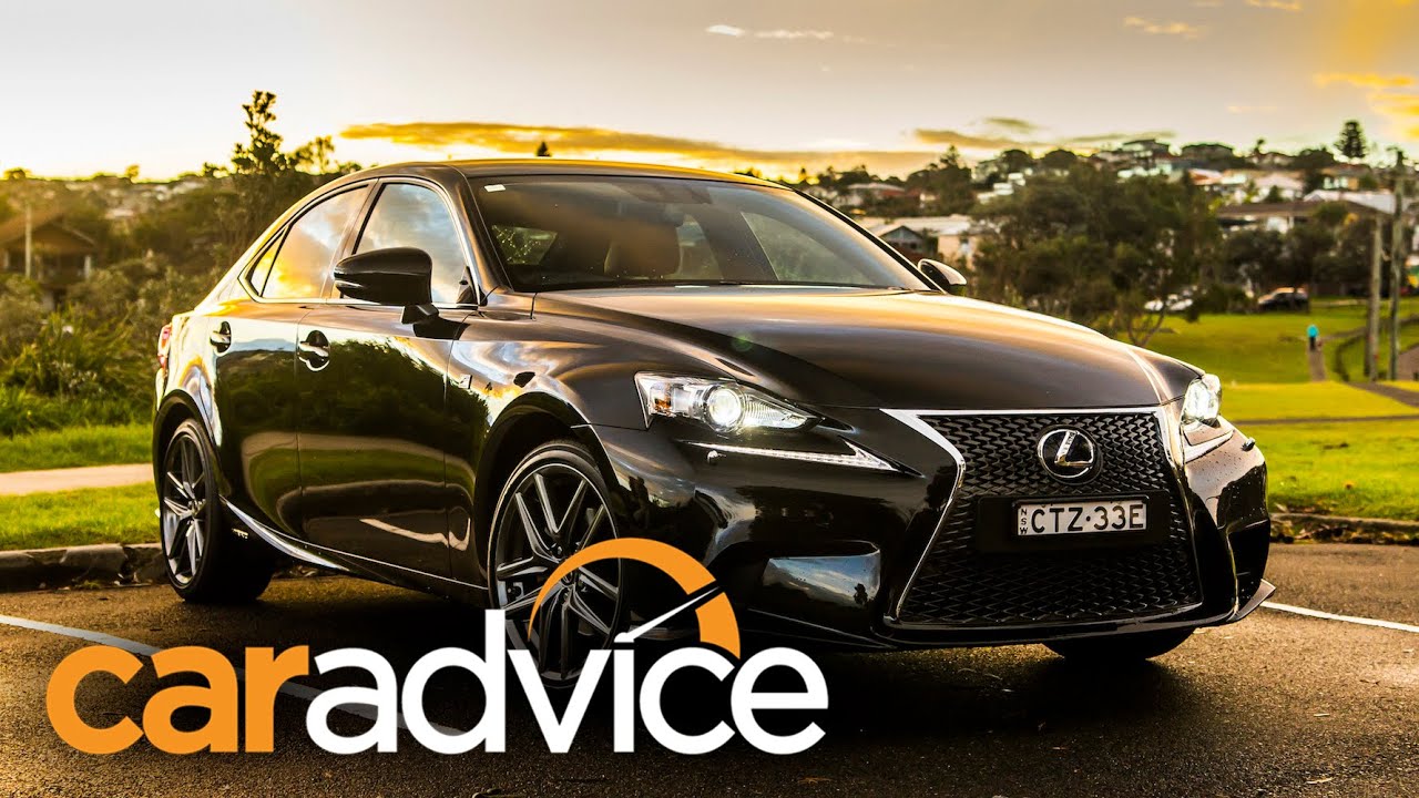 Lexus IS300h Review 2015 (2016 MY)