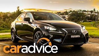 Lexus IS300h Review 2015 (2016 MY)