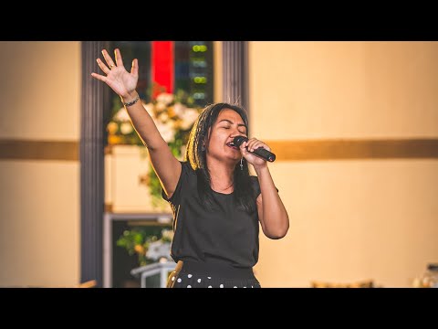 Hij is Verheerlijkt - Kingdom  (WorshipLeader: Graciëlla Chin A Foeng-Hardjopawiro) -WorshipSession2