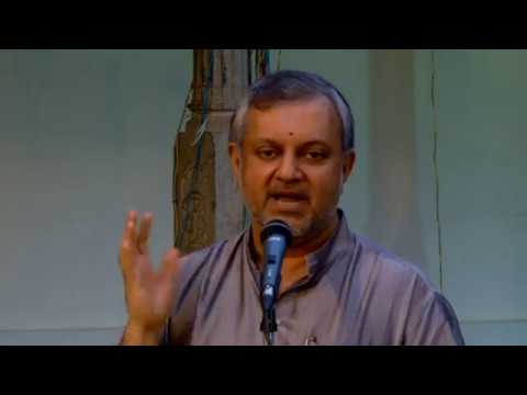 Prince Rama Varma introduces  Sri Sanjay Subrahmanyan - Swathi Sangeethotsavam 2017