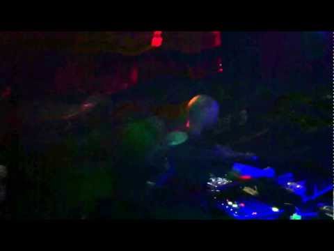 DUBQUAKE GENEVA / VIBRONICS / LAST TUNE