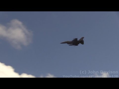 2017 Wings Over Houston Air Show - F-16 Break to Land