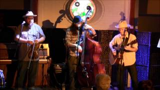 The Howlin' Brothers - "Tennessee Blues" | Lage Vuursche, In The Woods | 26 October 2014