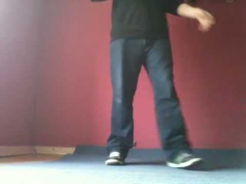 9eme trick du game of yoyo offstring : behind the back whip