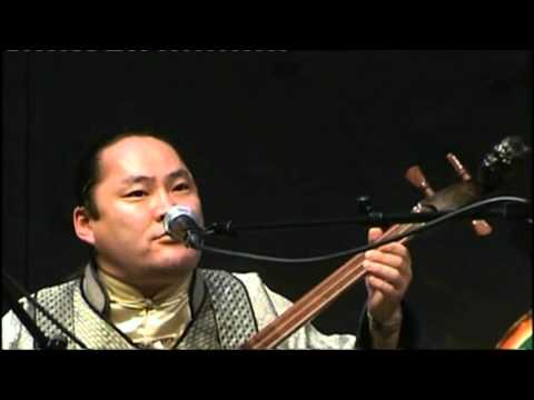 Amartuwshin Baasandorj (de Egschiglen) khöömii solo