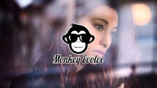 Martin Garrix vs  Matisse &amp; Sadko - Break Through The Silence (Original Mix)