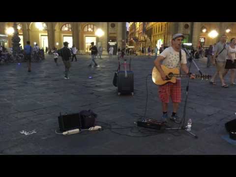 Francesco Bassi sings in Florence What's Going On