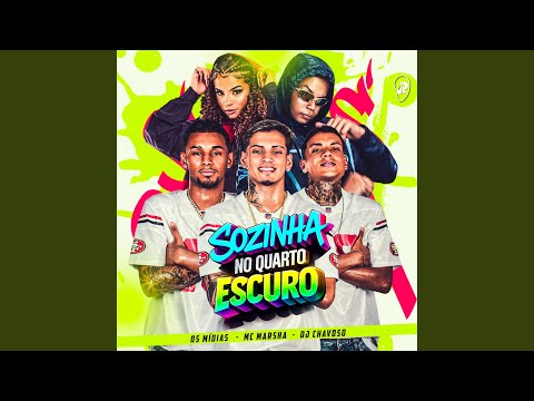 Sozinha no Quarto Escuro